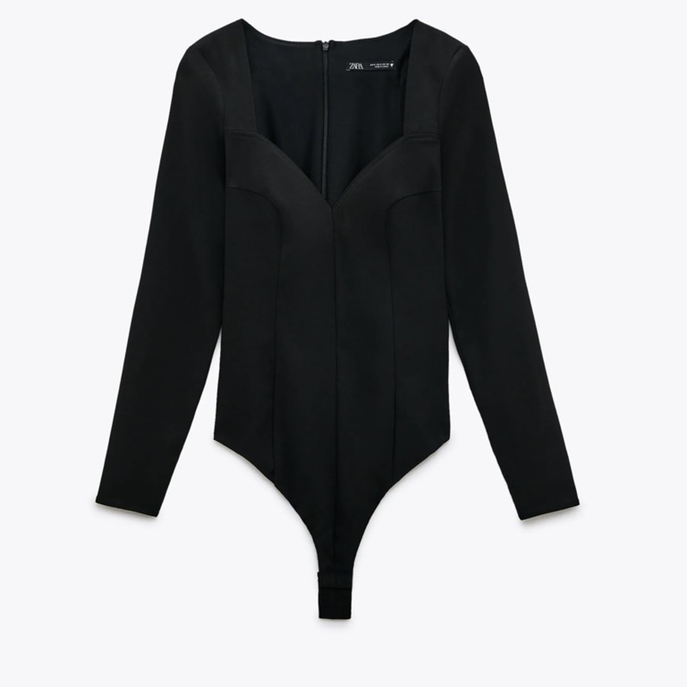 BODYSUIT WITH SWEETHEART NECKLINE